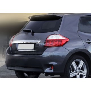 Baguette chromée au-dessus de la plaque d'immatriculation (inox) Toyota Auris 2007-2012 photo 2