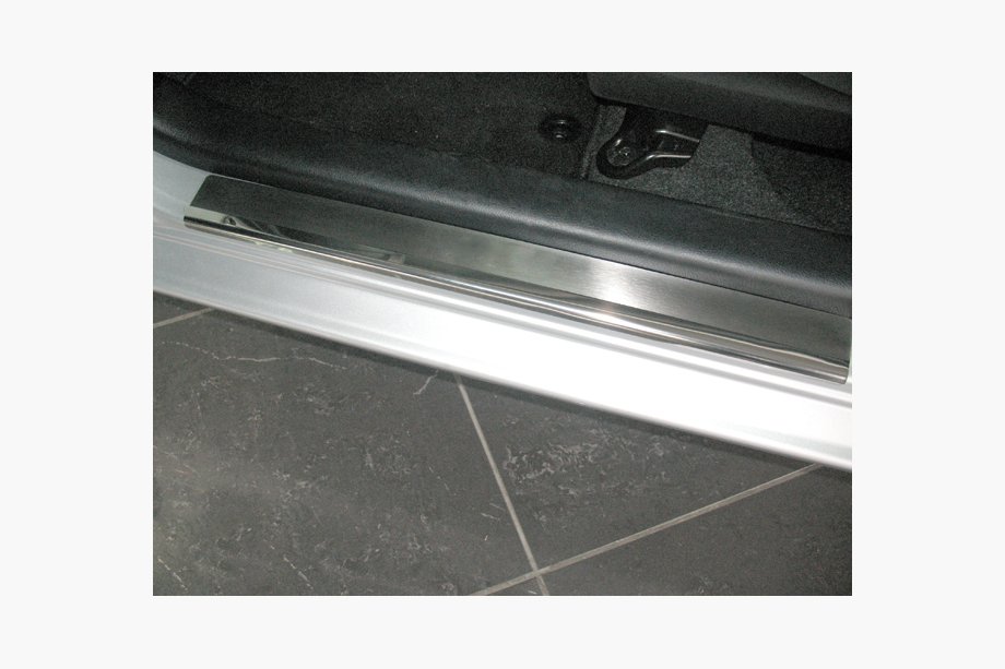 Toyota Yaris 2010-2020 Seuils de Porte Nataniko (4 pcs, Inox) Standard - Bande Lohmann, 0,5 mm Image