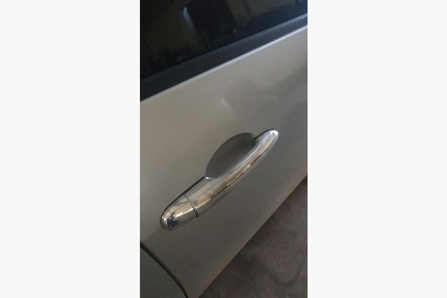 Nissan Primera P12 2002–2007 Couvre-poignées de Porte Chromés (4 pcs, Acier Inoxydable) OmsaLine - Inox Italien Image