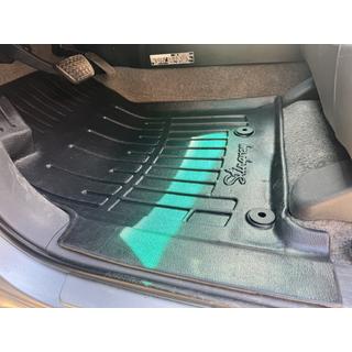 Tapis de sol en caoutchouc Stingray 3D (5 pcs, polyuréthane) Toyota Land Cruiser Prado 120 2002-2009 photo 1