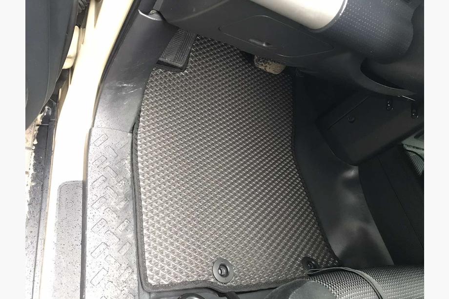 Toyota FJ Cruiser 2006-2022 Tapis de sol EVA (noirs) Image