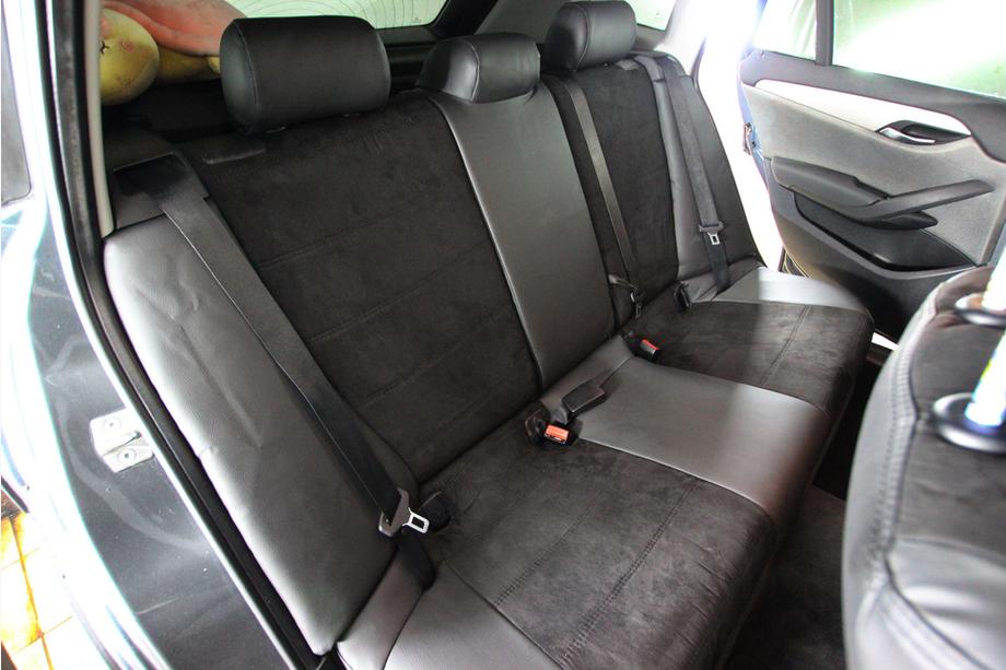 BMW X1 E84 2009-2015 Housses de siège auto simili cuir+tissu+alcantara Antara A001 (intérieur complet) Photo 1