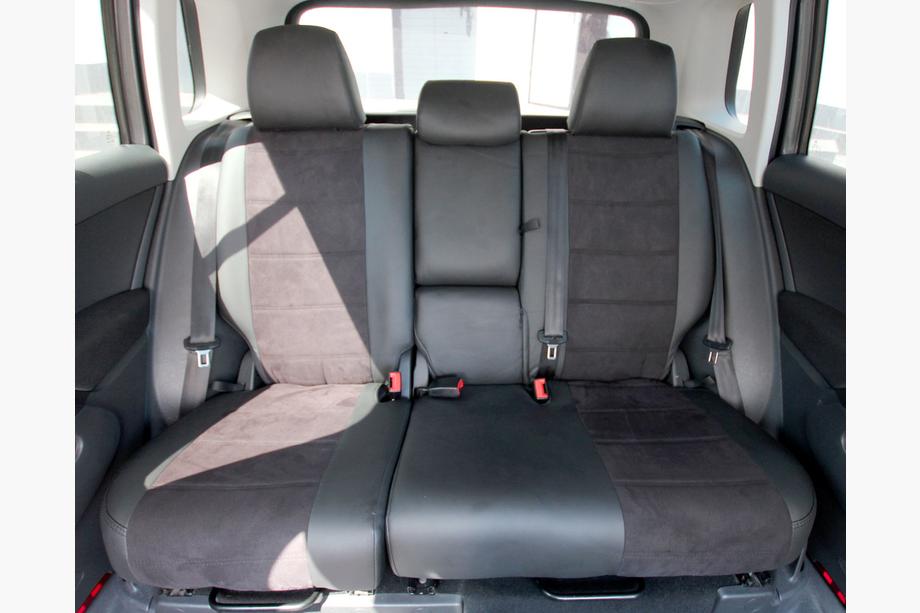 Volkswagen Tiguan 2016-2023 Housses de siège auto simili cuir+tissu+alcantara Antara A001 (intérieur complet) Photo 3