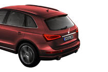 Audi Q5 2017-2025 Baguette chromée au-dessus de la plaque d'immatriculation (inox) photo 1