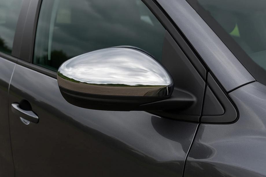 Dacia Sandero 2021- Coques de Rétroviseurs (2 pcs, Acier Inoxydable) Photo 1