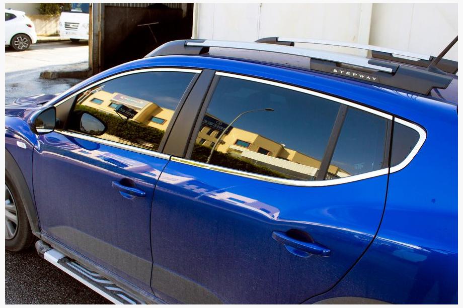 Dacia Sandero 2021- Kit complet d'encadrements de vitres (14 pièces, inox) Photo 1