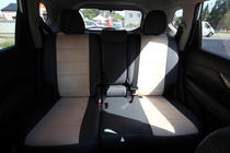 Nissan X-trail T32/Rogue 2014-2021 Housses de Sièges Auto Similicuir+Tissu+Alcantara Antara A0013 (Set Complet) photo 2