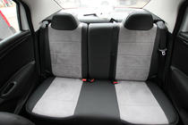 Citroen C-Elysee 2013-2022 Housses de Sièges Auto Similicuir+Tissu+Alcantara Antara A0010 (Ensemble Complet) photo 4