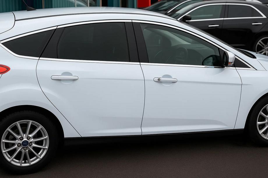Ford Focus III 2011-2017 Ensemble complet d'encadrements de vitres HB (12 pcs, inox) Image