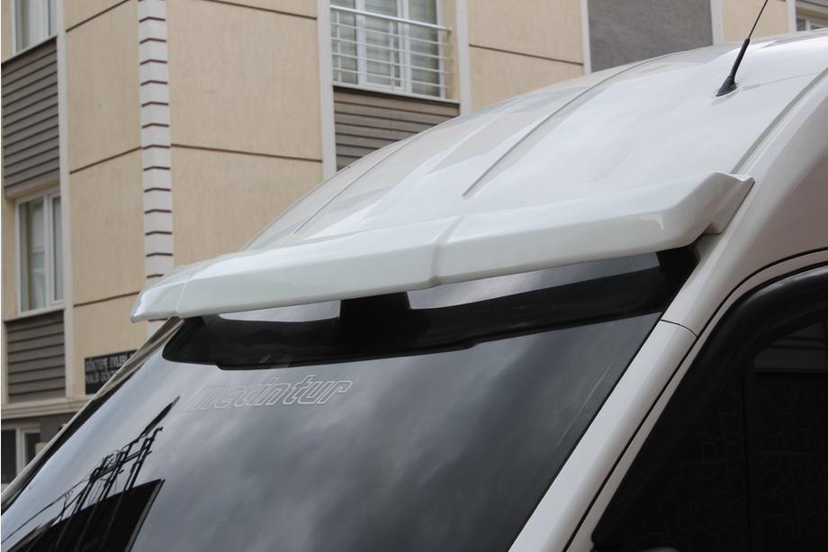 Ford Transit 2014- Casquette de Pare-Brise V2 (adhesive, peignable) Photo 1