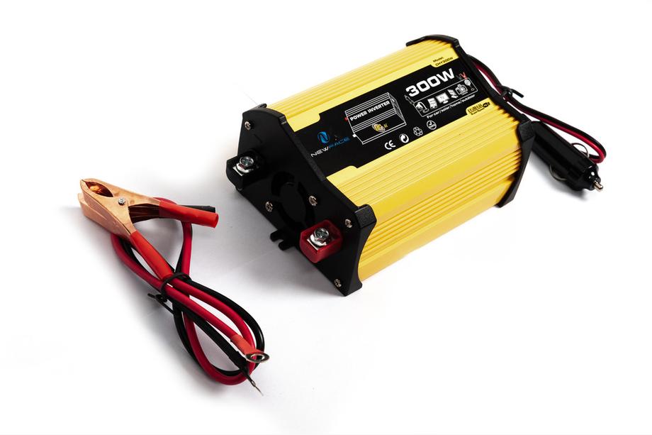 Convertisseur de voiture (220V/USB/300W) CHY300W Image