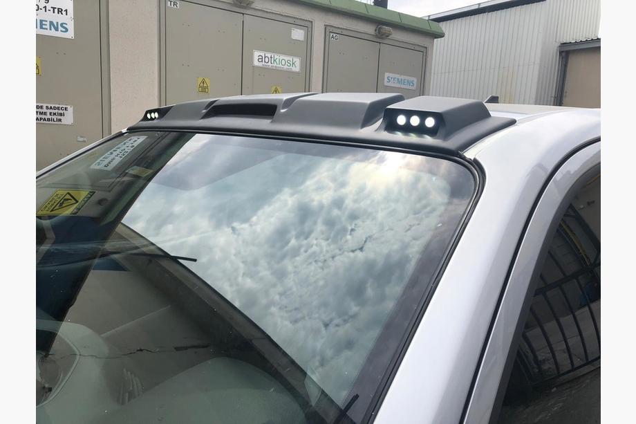 Nissan Navara/NP300 2016- Casquette de Pare-brise (Meliset LED V1) Image