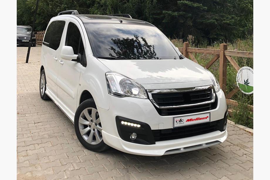 Peugeot Partner Tepee 2008-2018 Lame avant 2015-2018 (apprêtée pour peinture) Image