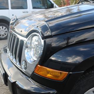 Déflecteur de capot (EuroCap) Jeep Cherokee/Liberty 2002-2007 photo 4