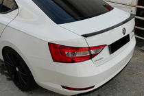 Skoda Superb 2015-2024 Becquet Lip (Omsa, noir) photo 1