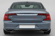 Volvo S90/V90 2016- Baguette chromée au-dessus de la plaque d'immatriculation (pour S90, inox) photo 1