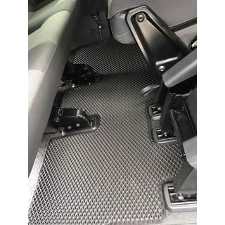 Tapis de sol EVA V2 (Empattement long, habitacle complet, noirs) photo 2