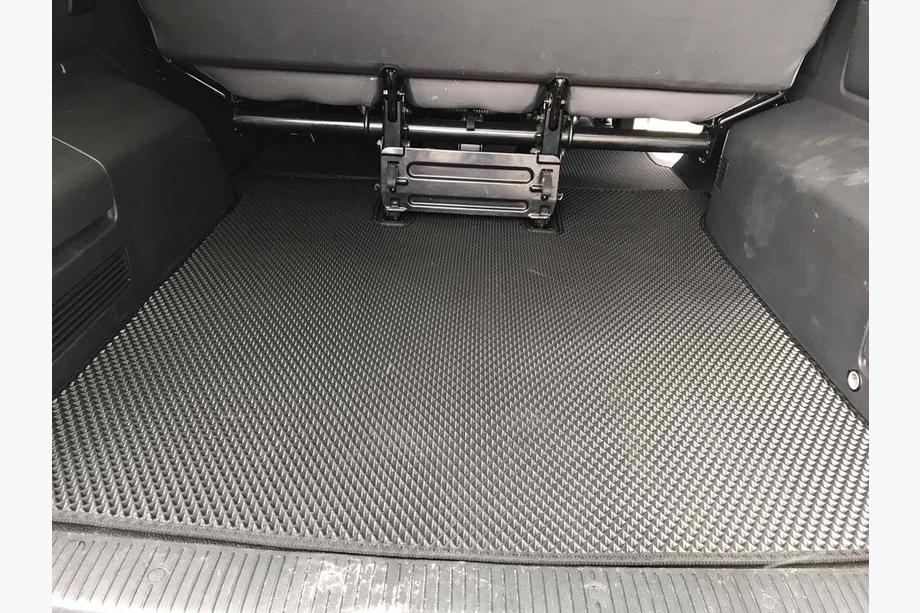 Volkswagen T5 2010-2015 Tapis de sol EVA V2 (Empattement long, habitacle complet, noirs) Photo 9