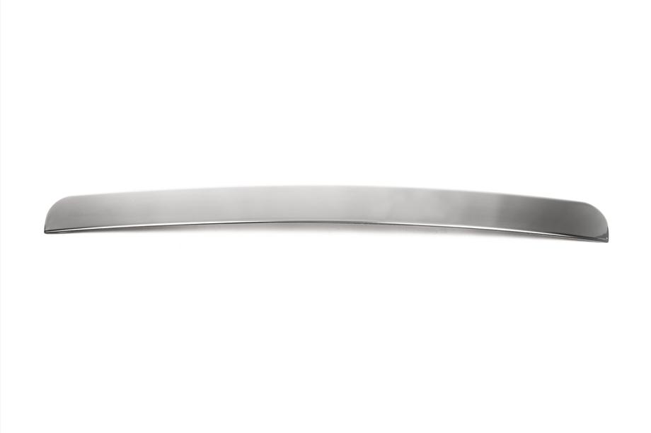 Peugeot 207 2006–2014 Baguette chromée au-dessus de la plaque d'immatriculation (inox) Photo 2