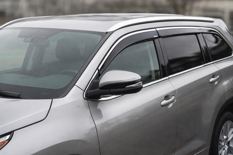 Toyota Highlander 2013-2019 Déflecteurs de vitres avec moulure chromée (4 pcs, Niken) Image