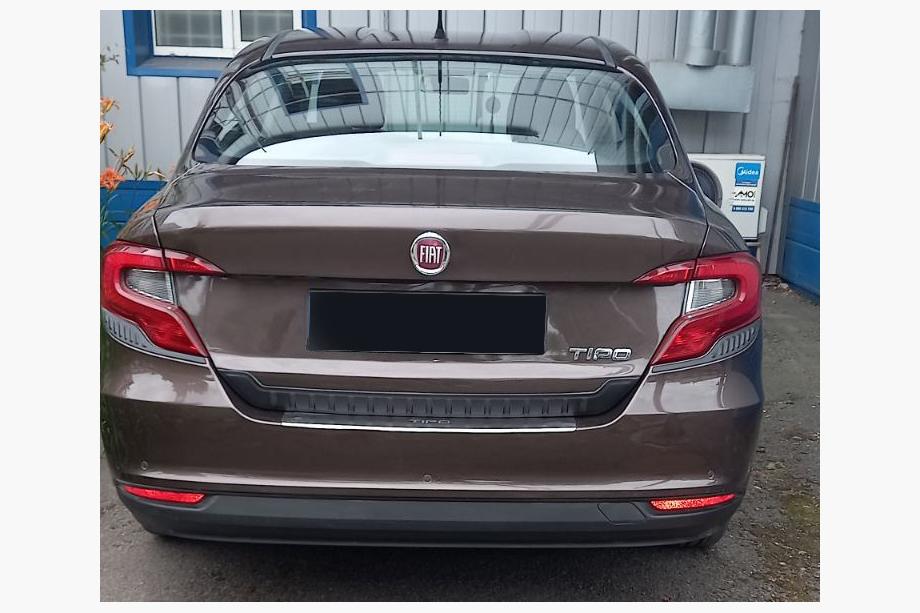 Fiat Tipo 2016- Moulure de Couvercle de Coffre (3 pcs, ABS) Image