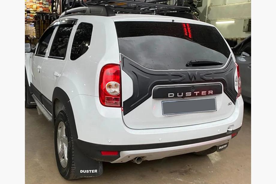 Dacia Duster 2008-2018 Cache de coffre en plastique Photo 3