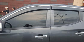 Mitsubishi L200 2015-2024 Déflecteurs de vitres avec moulure chromée (4 pcs, Niken) photo 2