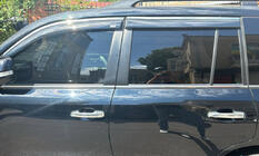 Lexus LX570/450d 2008-2022 Déflecteurs de vitres avec moulure chromée (4 pcs, Niken) photo 1