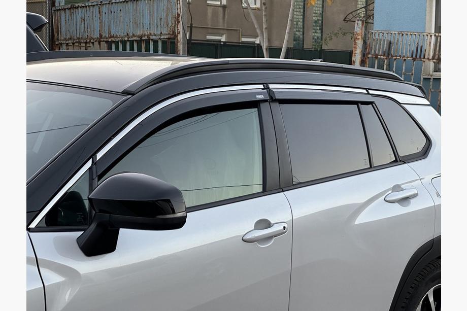Toyota Corolla Cross 2020- Déflecteurs de vitres avec moulure chromée (4 pcs, Niken) Image