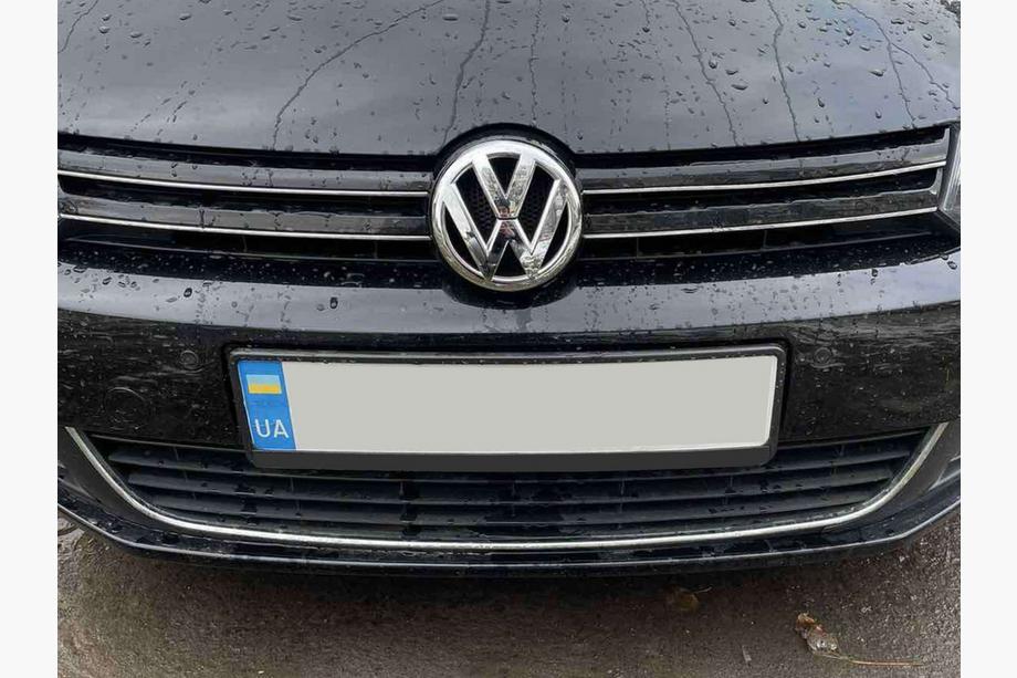 Volkswagen Golf 6 2008-2014 Emblème avant 5K0 853 601F Image