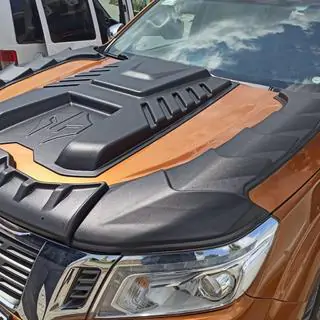 Cache de capot (ABS) Nissan Navara/NP300 2016- photo 1
