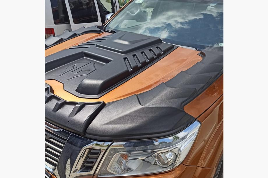 Nissan Navara/NP300 2016- Cache de capot (ABS) Image