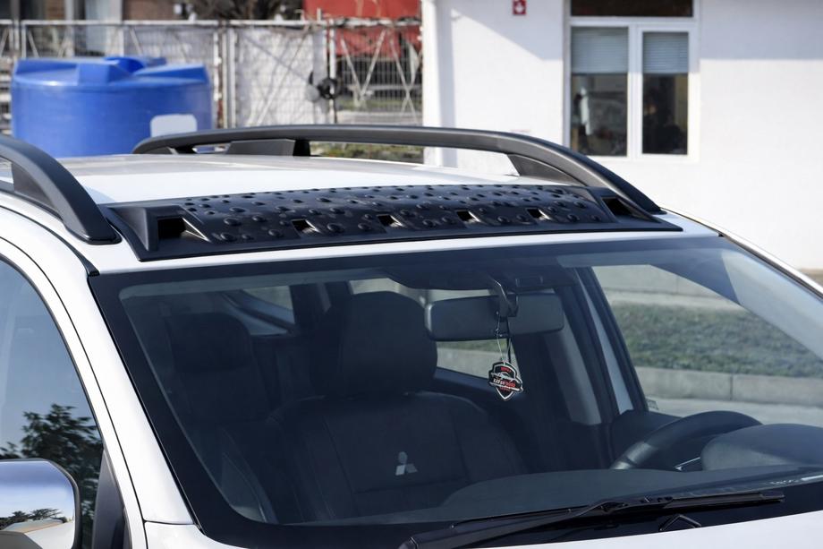 Mitsubishi L200 2015-2024 Cache pare-brise (ABS) Image