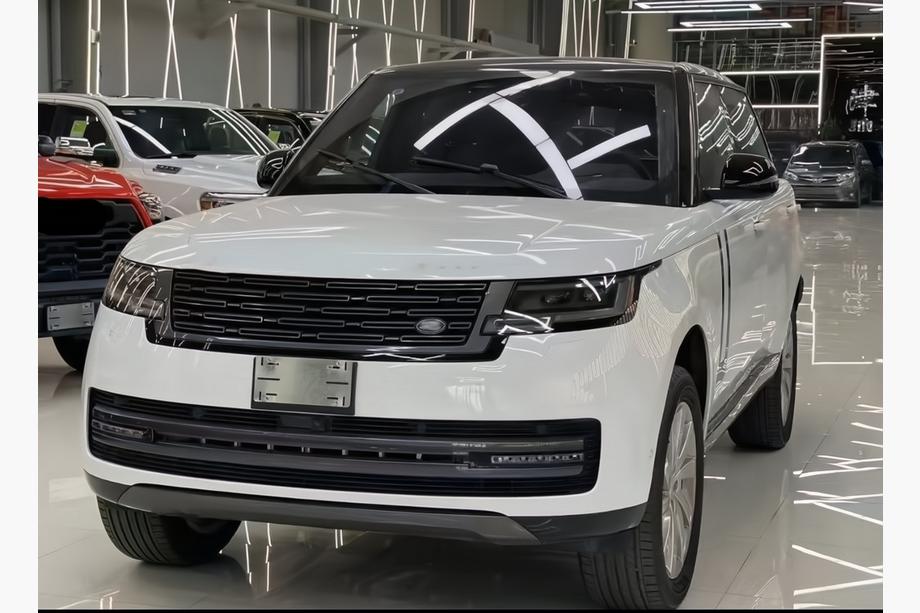 Range Rover V L460 2021- Kit Carrosserie Complet Photo 2