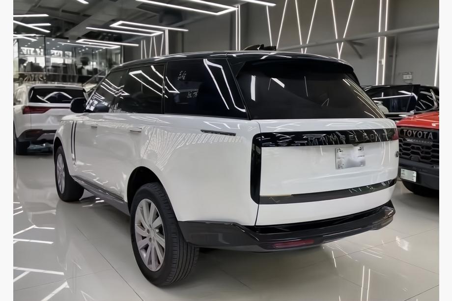 Range Rover V L460 2021- Kit Carrosserie Complet Photo 3