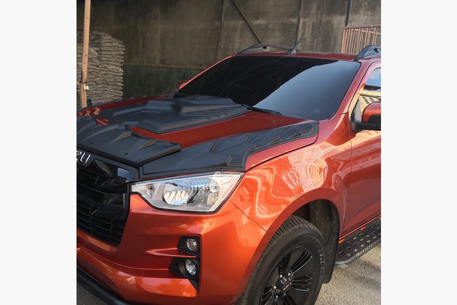 Isuzu D-Max 2019- Cache de capot (ABS) Image