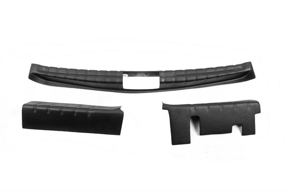 Renault Duster 2008–2017 Protection seuil de coffre EuroCap (ABS) Image