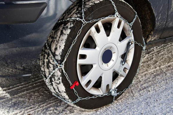 Pourquoi avez-vous besoin de chaînes sur roues et comment les utiliser correctement