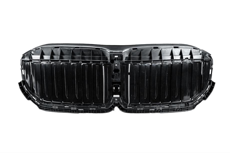BMW 7 Series F01/F02 2008-2015 Kit restylage vers G12 M760 (avec remplacement du couvercle de coffre et des ailes arrières) Photo 73