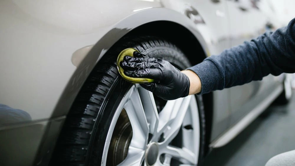 Comment bien entretenir les pneus de voiture : conseils et recommandations