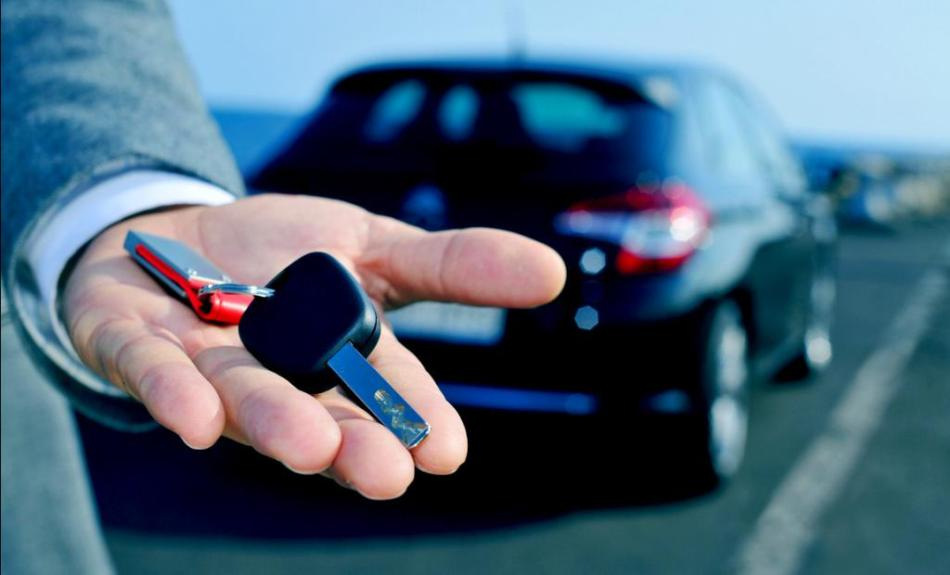 Comment entretenir une voiture avec kilométrage : étapes pratiques après l’achat