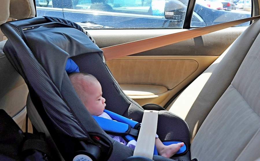 Comment choisir un siège auto pour enfant : conseils et recommandations