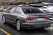 Examen de la berline à traction intégrale Audi A8 mise à jour photo 3