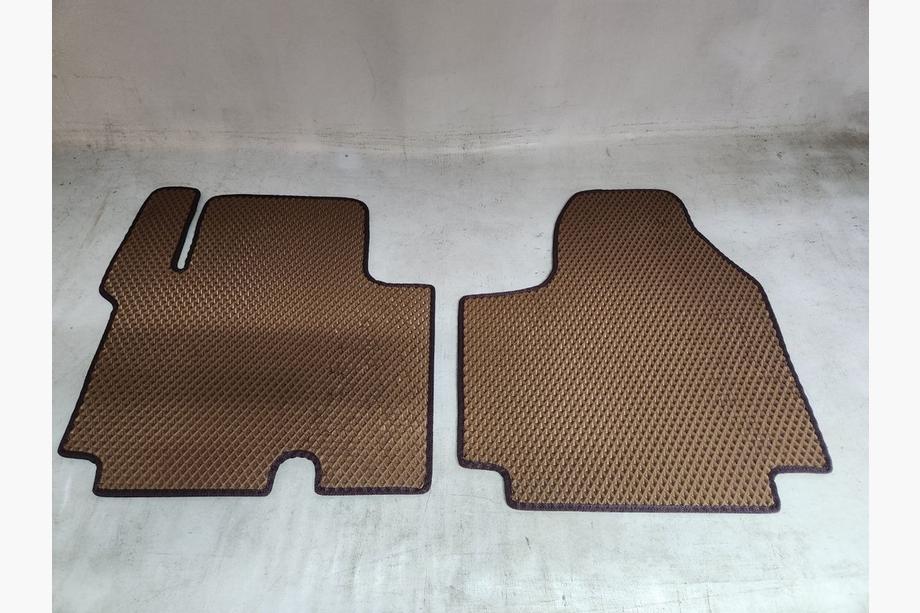 Renault Trafic 2001–2015 Renault Trafic Tapis de sol EVA 1+2 (Rouge Brique) Promotion Image
