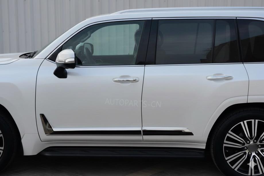 Lexus LX 500d/600 2022- Moulures de porte noires F-Sport blanc+noir (4 pcs, ABS) Photo 3