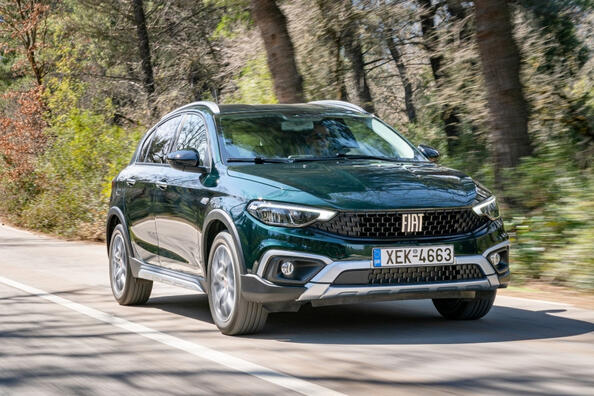 Présentation du crossover à hayon Fiat Tipo Cross