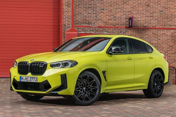 Aperçu de la modification sportive du crossover BMW X4 M