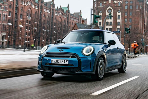 Aperçu de la berline électrique compacte MINI Hatchback Electric