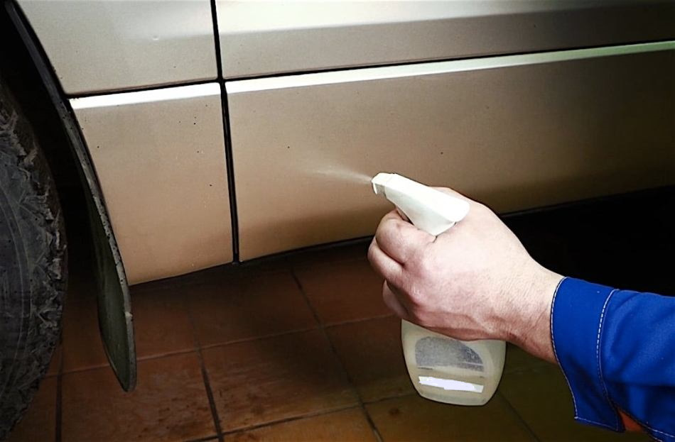 Produits pour nettoyer la carrosserie : quels sont les avantages et comment choisir