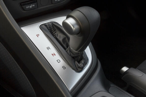 Économie de carburant avec transmission automatique : conseils pratiques pour les conducteurs